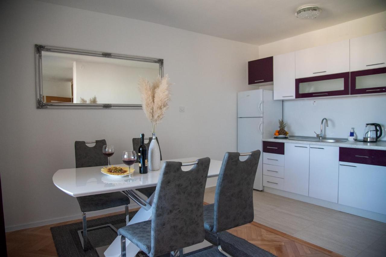 Apartman Ante Livno Eksteriør billede