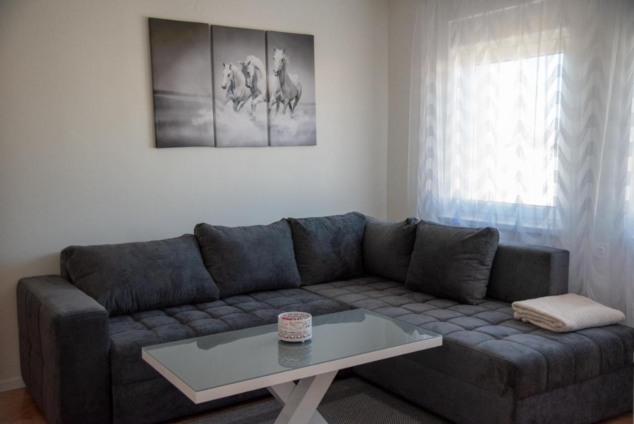 Apartman Ante Livno Eksteriør billede